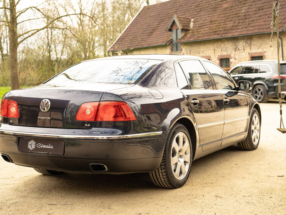Image 14/99 of Volkswagen Phaeton 4.2 V8 (2003)