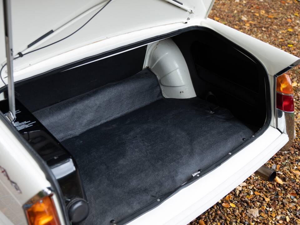 Image 37/50 of Triumph Herald 1200 (1967)