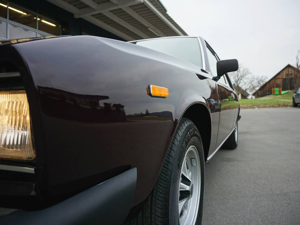 Image 18/74 of FIAT 130 Coupé (1973)