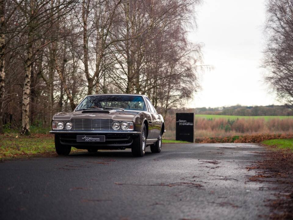 Image 10/63 de Aston Martin DBS (1968)