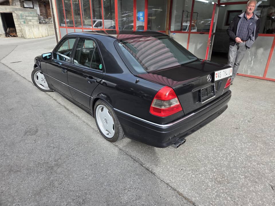 Bild 7/16 von Mercedes-Benz C 36 AMG (1994)