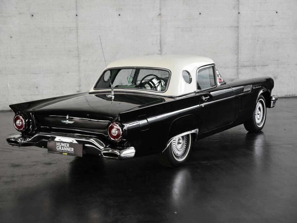 Immagine 36/50 di Ford Thunderbird (1957)