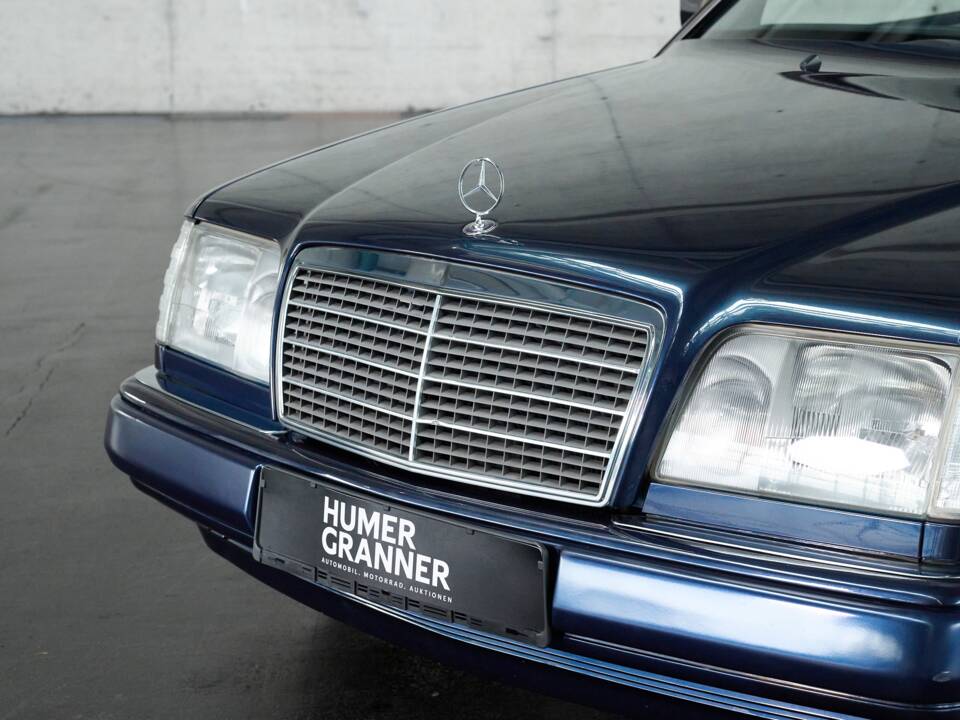 Bild 5/50 von Mercedes-Benz E 200 (1996)