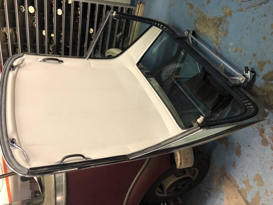 Image 20/29 of Mercedes-Benz 230 SL (1965)