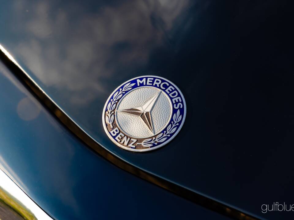 Image 18/79 de Mercedes-Benz 280 SL (1969)