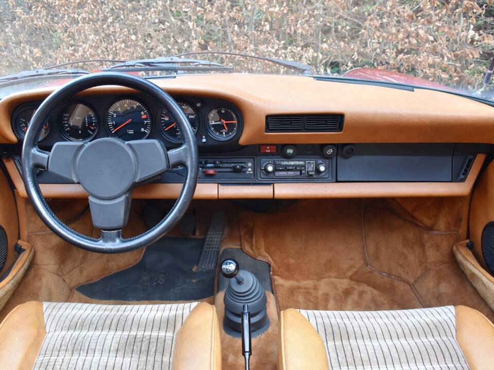 Immagine 23/42 di Porsche 911 2.7 (1977)