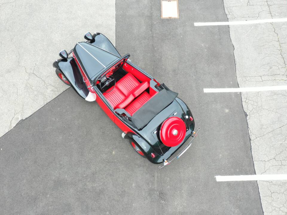 Immagine 2/45 di Citroën Traction Avant 11 BL (1952)