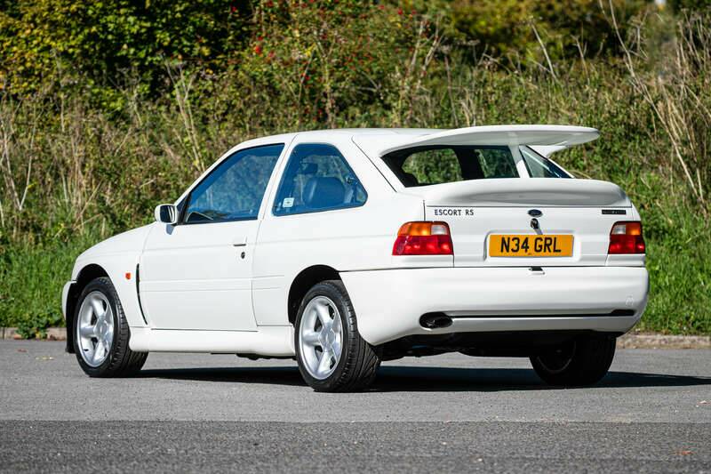 Image 5/41 of Ford Escort RS Cosworth (1995)