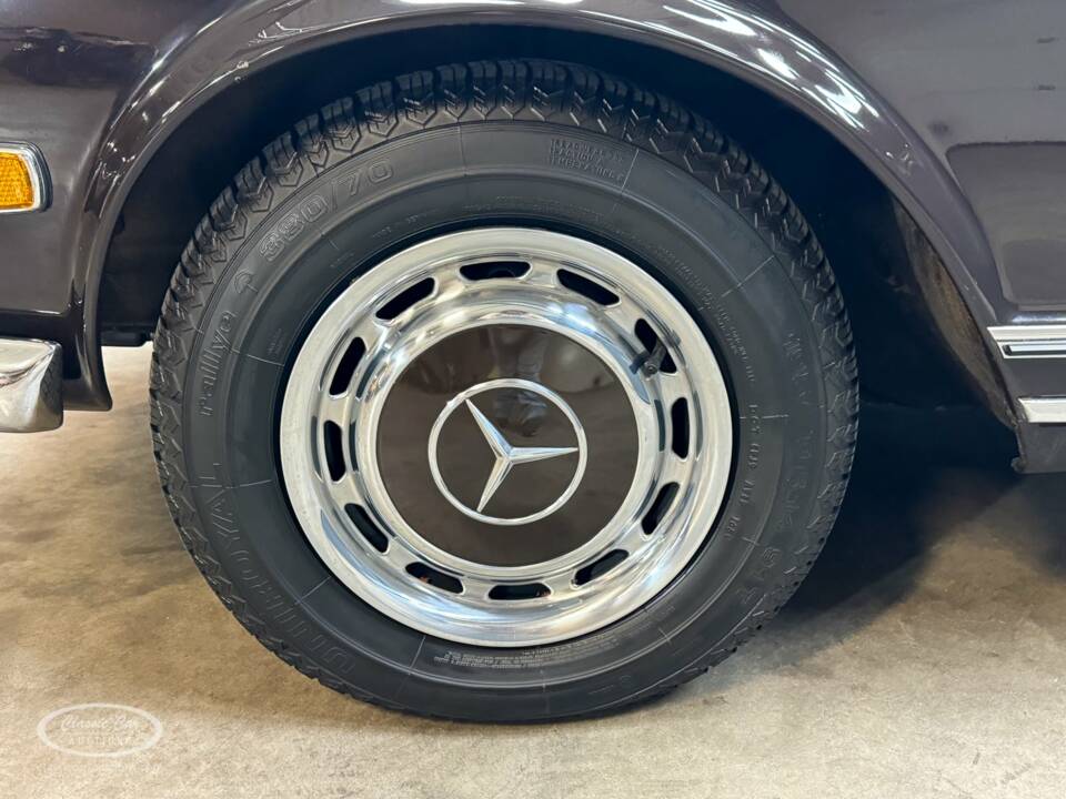 Image 32/38 of Mercedes-Benz 280 SL (1968)