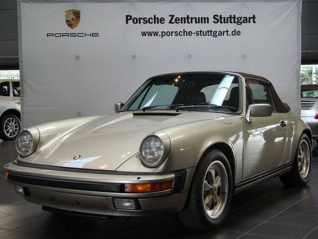 Image 2/7 of Porsche 911 Carrera 3.2 (1986)