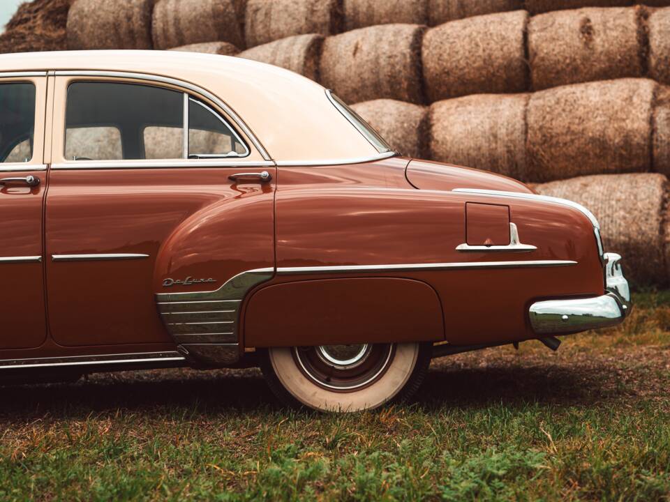 Image 10/28 of Chevrolet Deluxe Styleline (1952)