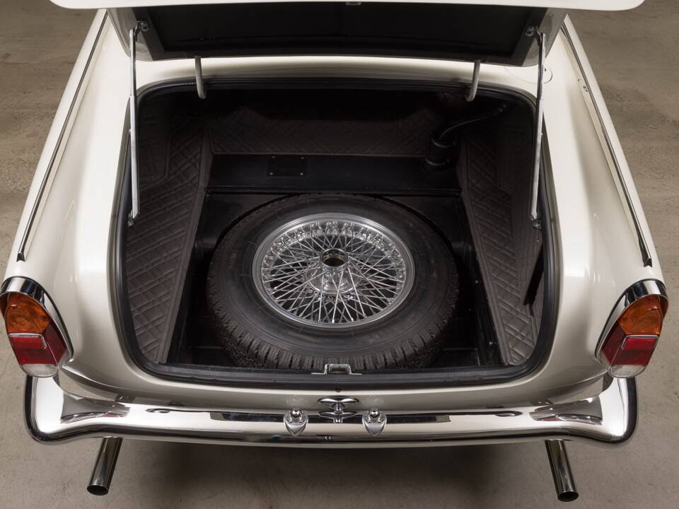 Image 20/39 of Maserati 3500 GT Touring (1961)
