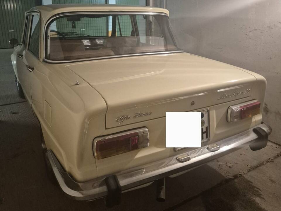 Bild 5/8 von Alfa Romeo Giulia Nuova Super 1300 (1977)