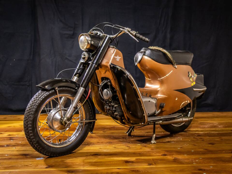 Image 1/13 of Rumi 125 Scoiattolo (1955)