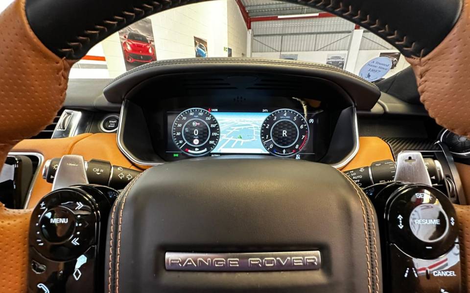 Image 31/48 de Land Rover Range Rover Sport SVR (2021)