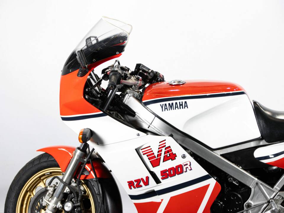 Immagine 30/50 di Yamaha RZV 500 R (1985)
