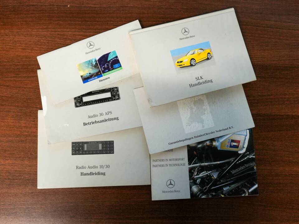 Image 42/50 of Mercedes-Benz SLK 230 Kompressor (2001)