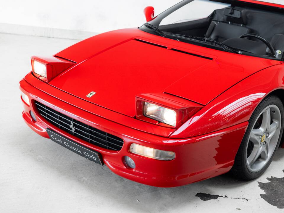 Image 47/50 of Ferrari F 355 Spider (1999)