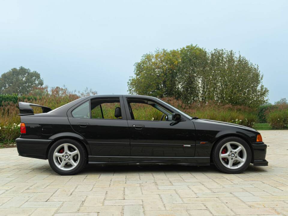 Image 5/50 of BMW 318 (1994)