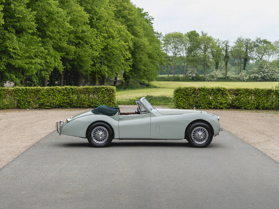Imagen 8/52 de Jaguar XK 120 DHC (1953)