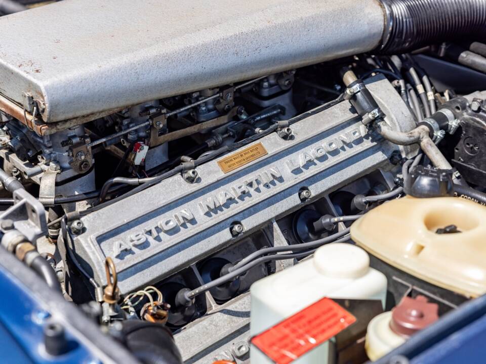 Afbeelding 39/40 van Aston Martin V8 Vantage Volante X-Pack (1989)
