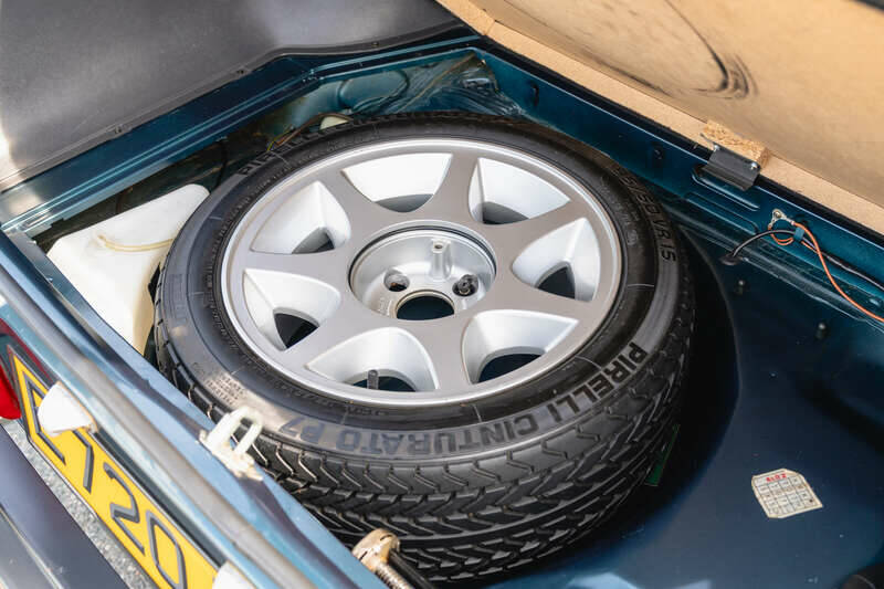 Image 45/46 de Ford Capri III 280 Brooklands (1987)