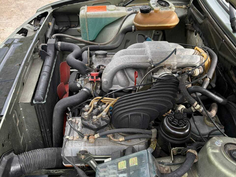 Bild 30/41 von BMW 520i (1982)