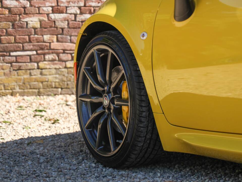 Image 38/50 of Alfa Romeo 4C Spider (2018)