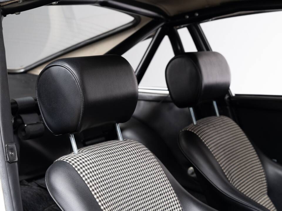 Image 23/26 of Porsche 911 2.2 S (1971)