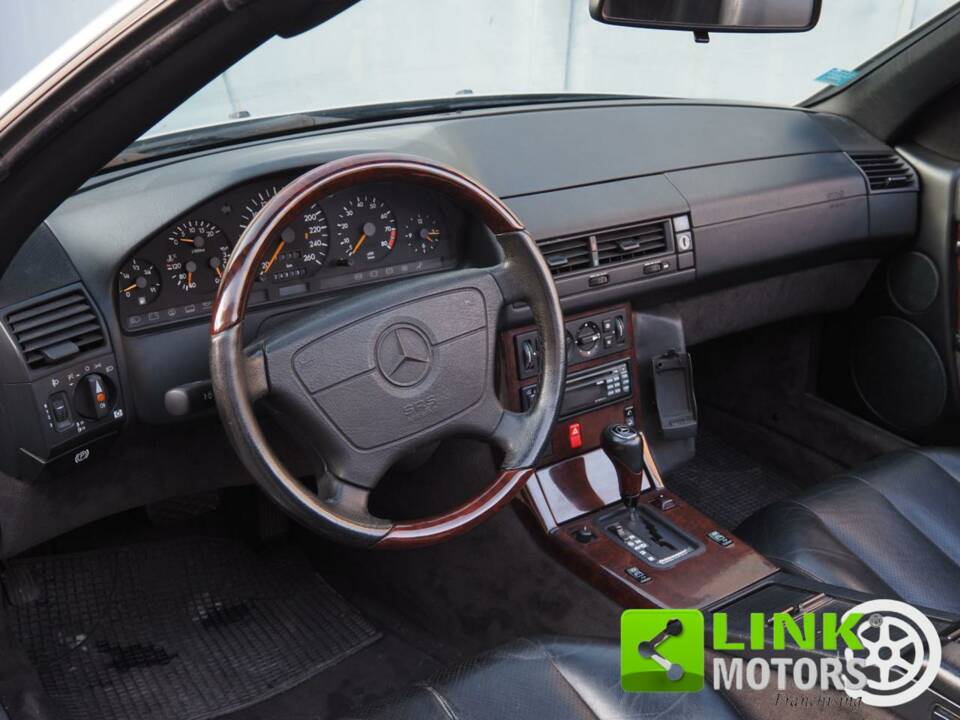 Imagen 4/10 de Mercedes-Benz 300 SL-24 (1993)