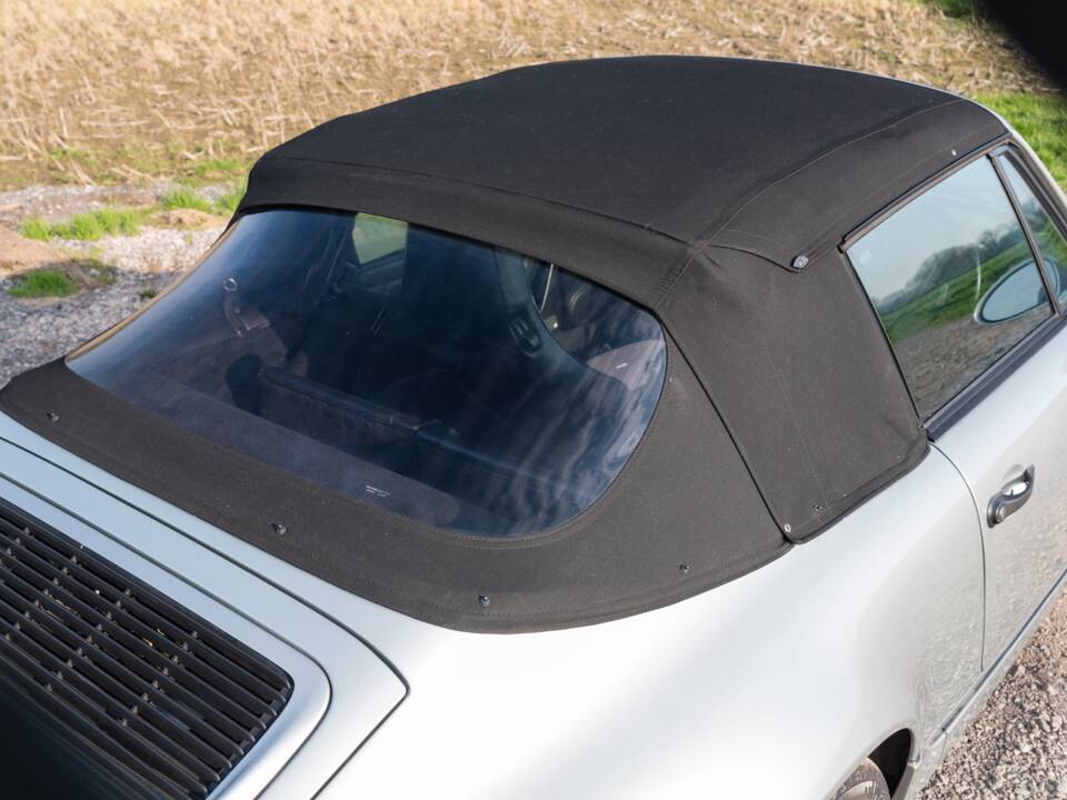 Bild 24/56 von Porsche 911 Carrera 4 (1990)