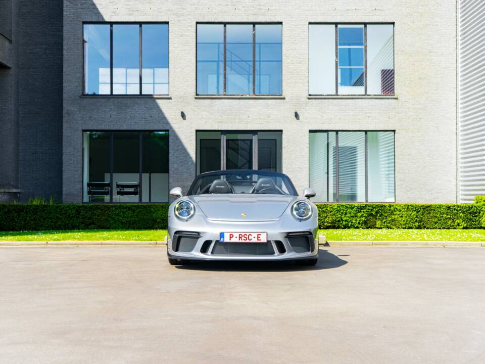 Bild 20/25 von Porsche 911 Speedster (2020)