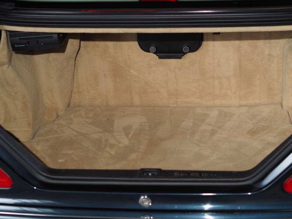 Bild 27/46 von Mercedes-Benz CL 600 (1998)