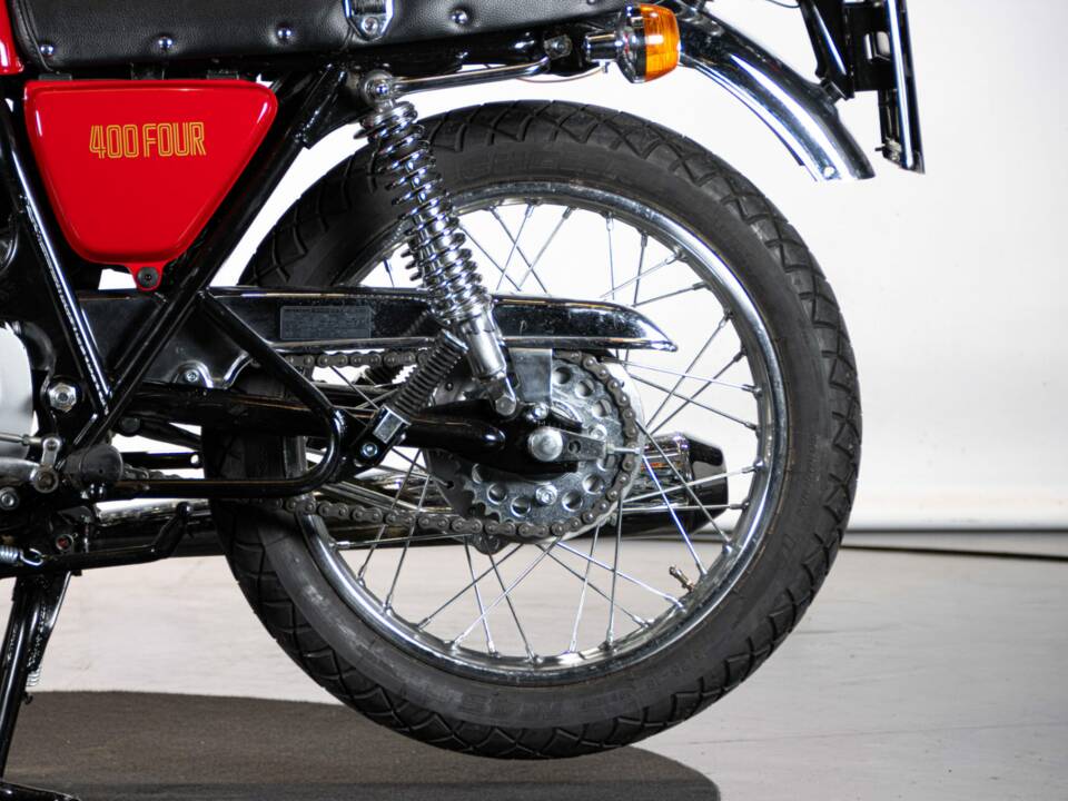 Imagen 15/50 de Honda CB 400 Four (1975)