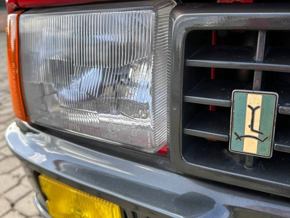 Image 13/36 of Innocenti Turbo De Tomaso (1984)