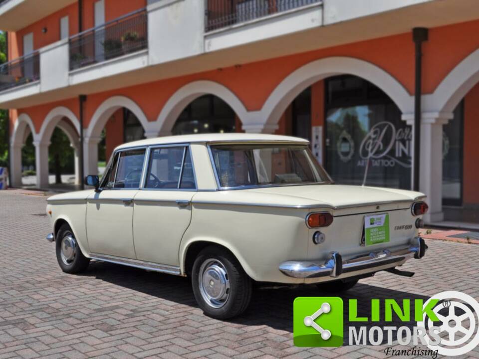 Bild 5/10 von FIAT 1500 (1961)