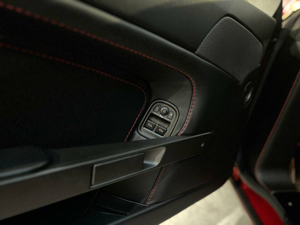 Imagen 45/60 de Aston Martin V8 Vantage Roadster (2008)