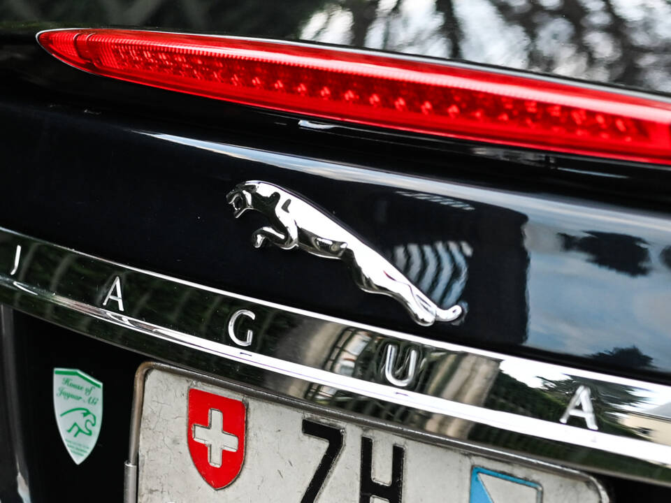 Imagen 11/43 de Jaguar XKR (2007)