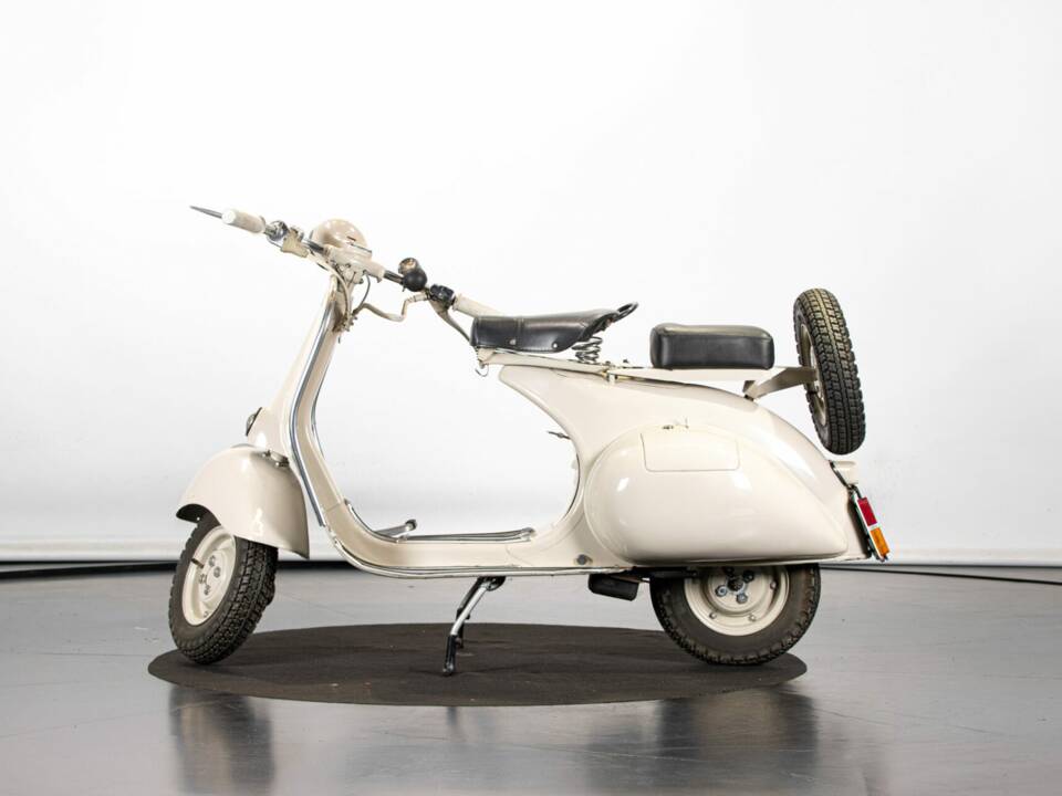 Bild 1/50 von Piaggio Vespa 150 "Struzzo" VL (1955)