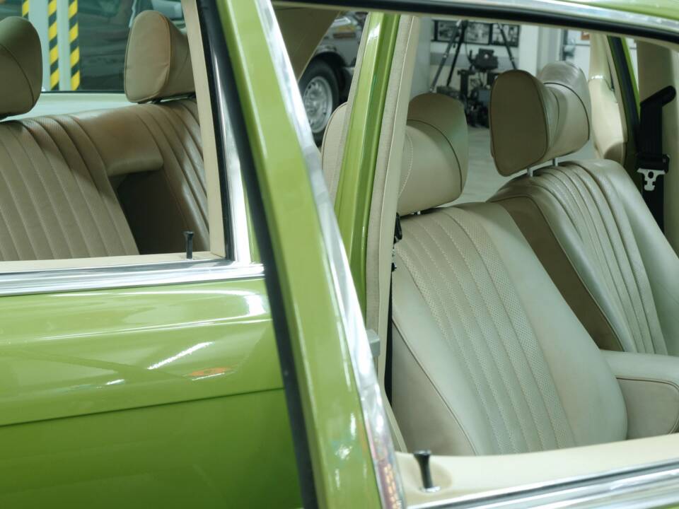 Image 49/50 de Mercedes-Benz 450 SEL 6,9 (1976)