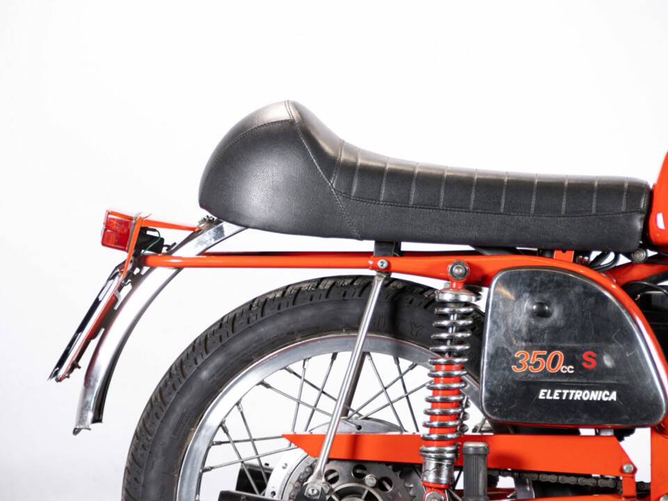 Image 35/50 of MV Agusta 350 S (1972)