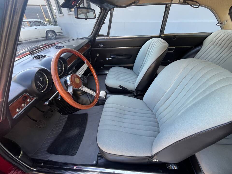 Imagen 15/18 de Alfa Romeo Giulia GT 1300 Junior (1973)