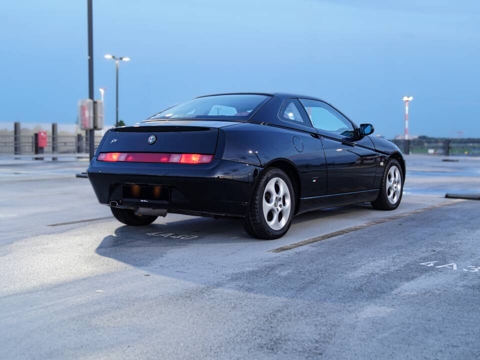 Imagen 51/90 de Alfa Romeo GTV 2.0 Twin Spark (1998)