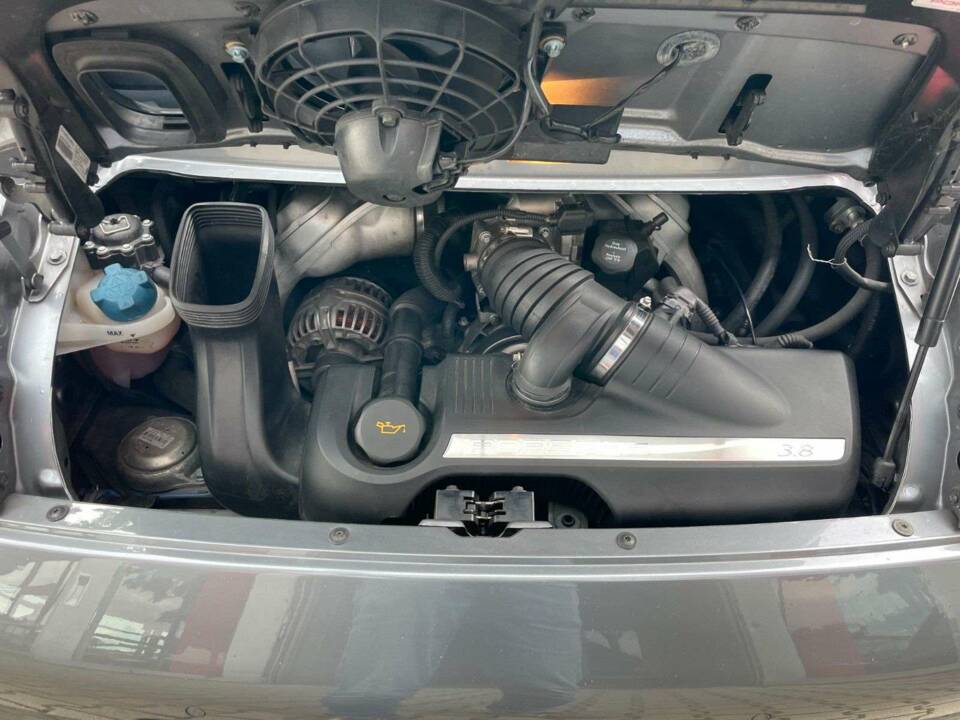 Image 16/16 of Porsche 911 Carrera S (2005)