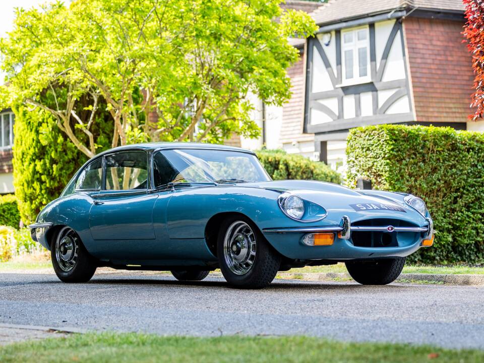 Bild 9/50 von Jaguar E-Type (2+2) (1969)