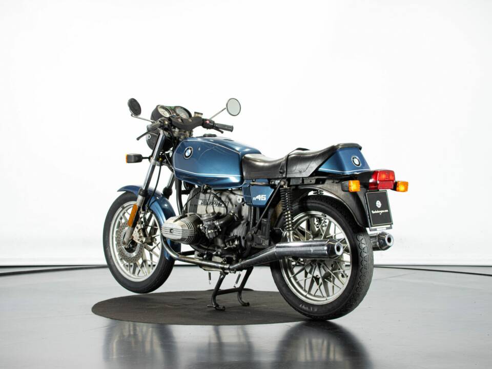 Image 2/50 of BMW R 45 (1980)