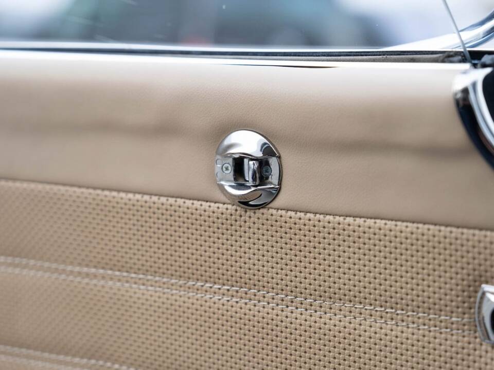 Immagine 58/93 di Mercedes-Benz 230 SL (1965)