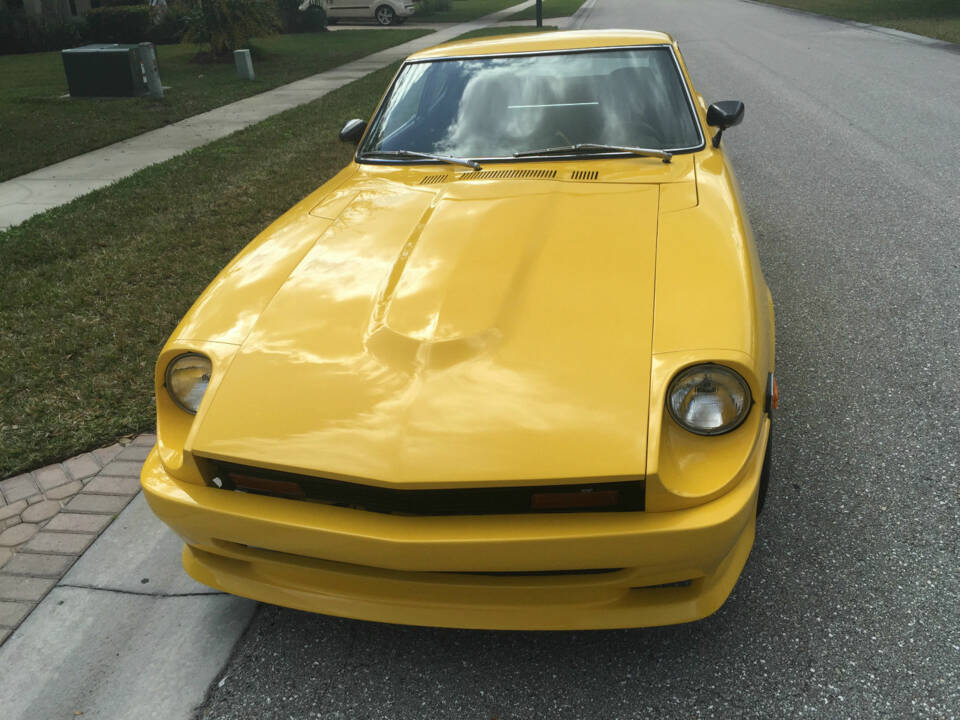 Image 11/42 of Datsun 240 Z (1970)