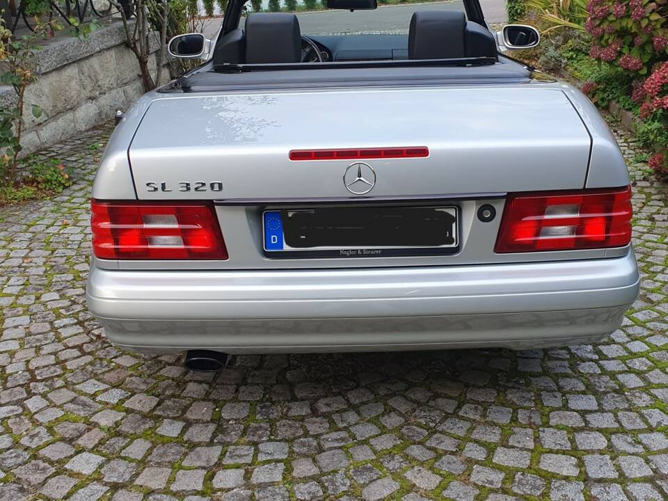 Image 6/11 of Mercedes-Benz SL 320 (2000)