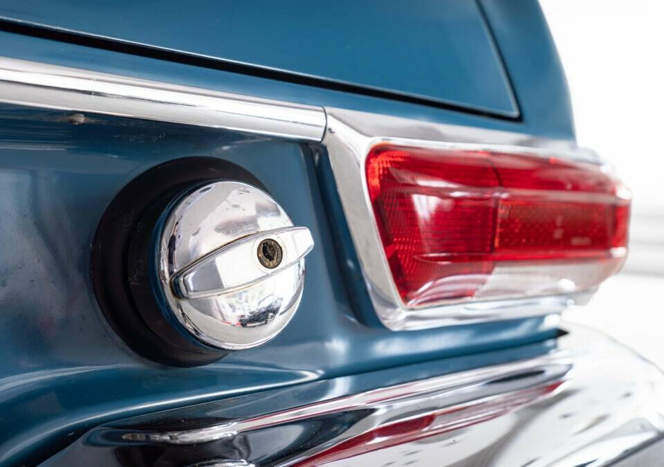 Image 16/33 of Mercedes-Benz 230 SL (1966)